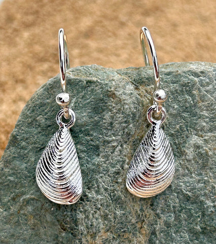 Sea Gems sterling silver Mussel-Shell  drop earrings