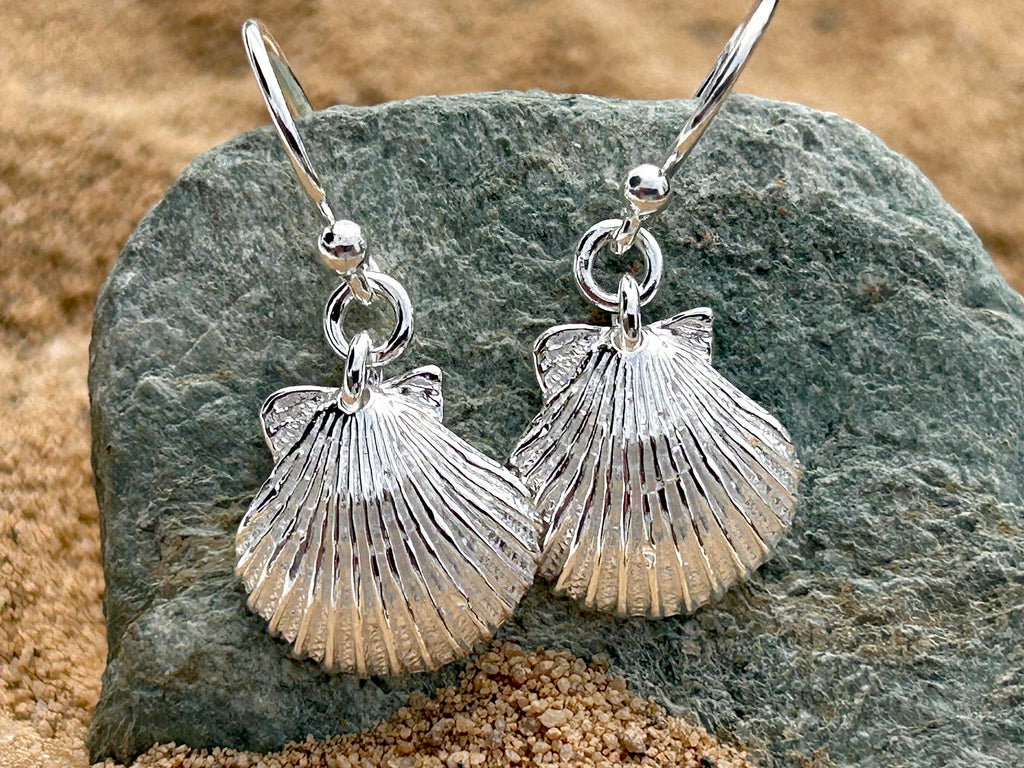 Sea Gems sterling silver Clam Shell drop earrings