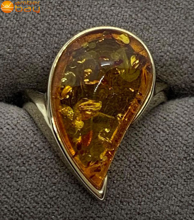 9ct Yellow Gold Cognac Baltic Amber Ring