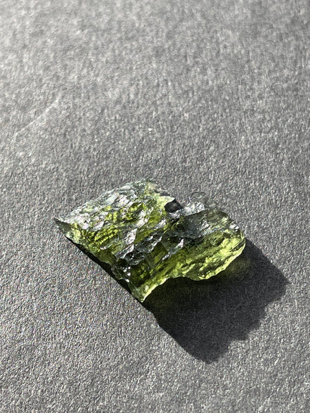Genuine 1.27 g Chlum Moldavite